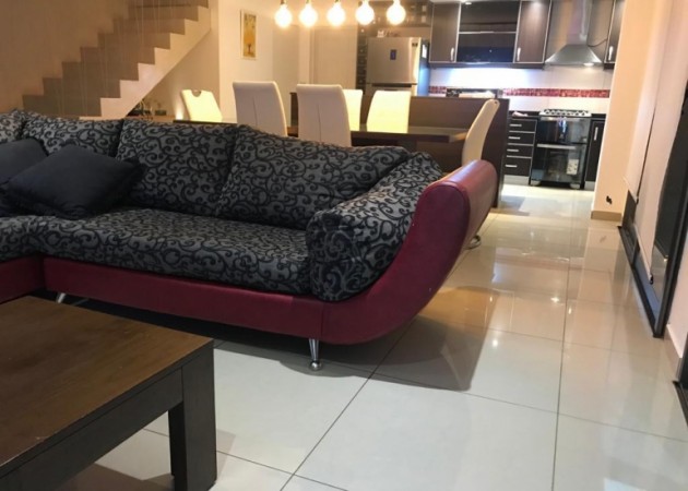 SE VENDE AMPLIA Y HERMOSA CASA EN EL MAS HERMOSO BARRIO PRIVADO DE SAN RAFAEL