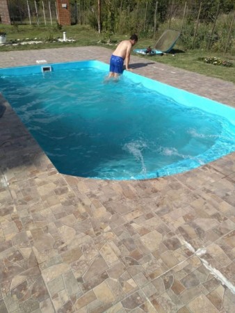 Mendoza Bienes Raíces  vende terreno parquizado de 5000 mtrs con salón de evento 290 mtrs  con 2 cabañas 60 mtrs, cada una una y piscina