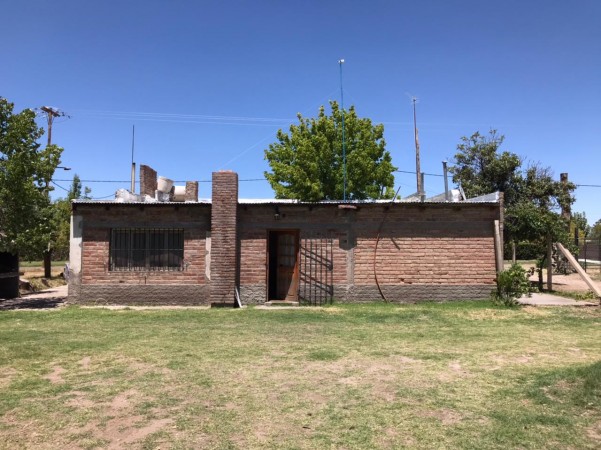 finca de 5500 m2 de plantacion de duraznos y casa de 120 m2 y galpon en Spinelli 751, El Cerrito