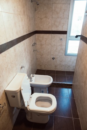 SE VENDEN DEPARTAMENTO EN EDIFICIO CENTRICO EN SAN RAFAEL, MENDOZA