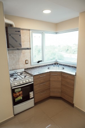 SE VENDEN DEPARTAMENTO EN EDIFICIO CENTRICO EN SAN RAFAEL, MENDOZA
