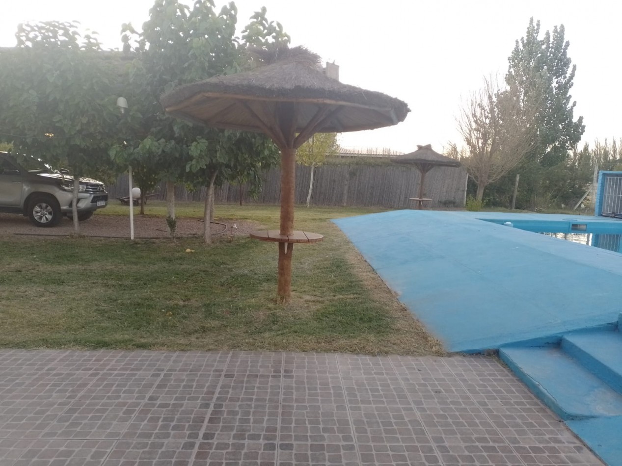 SE VENDE TERRENO DE 2000 M2 CON QUINCHO Y PISCINA