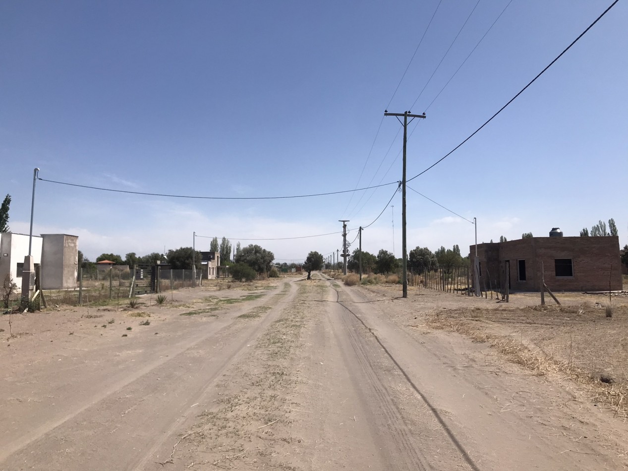 CALLE BIANCHI - CASA A TERMINAR - 2000m2