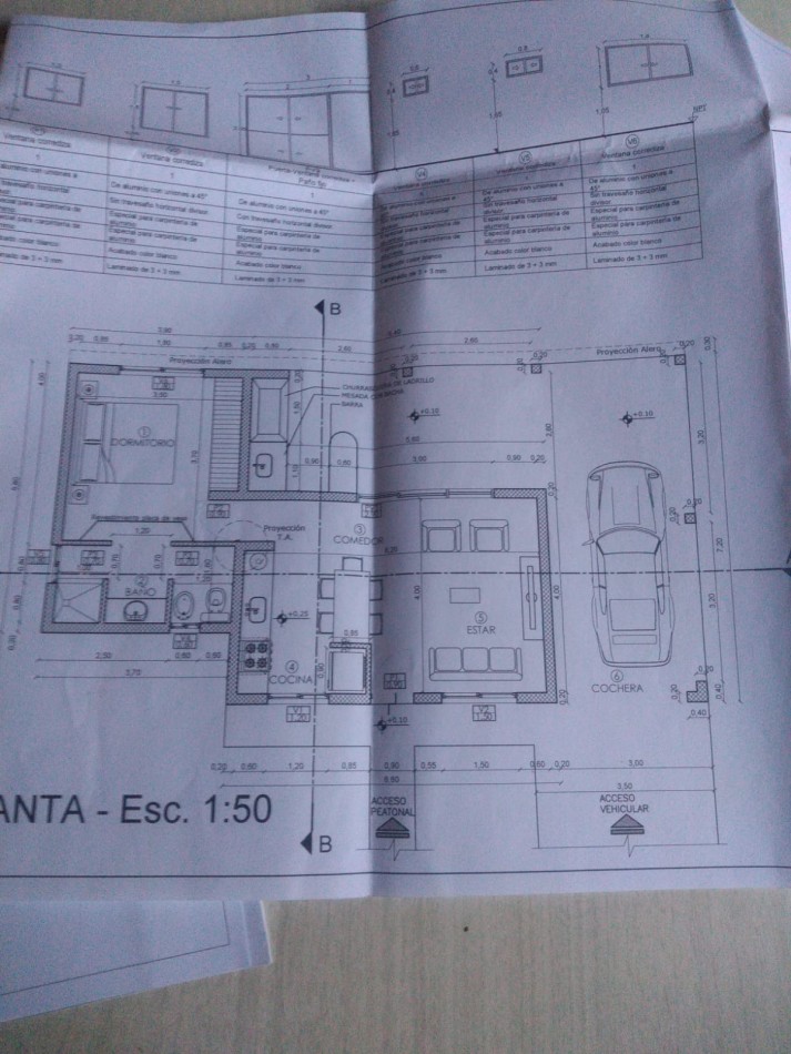 CALLE BIANCHI - CASA A TERMINAR - 2000m2