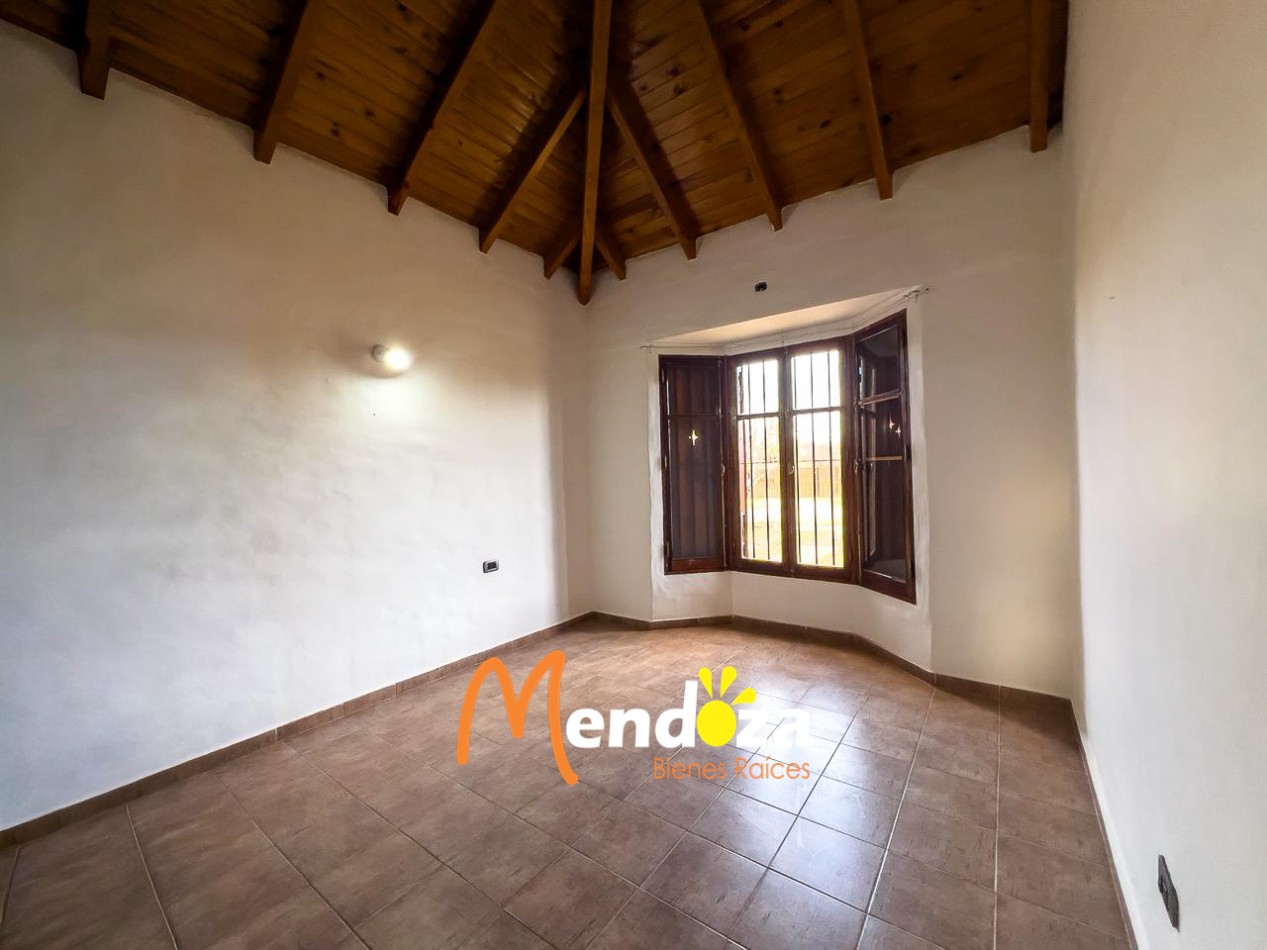 Casa en Alquiler con Piscina y Quincho en Las Paredes | Con Gas Natural