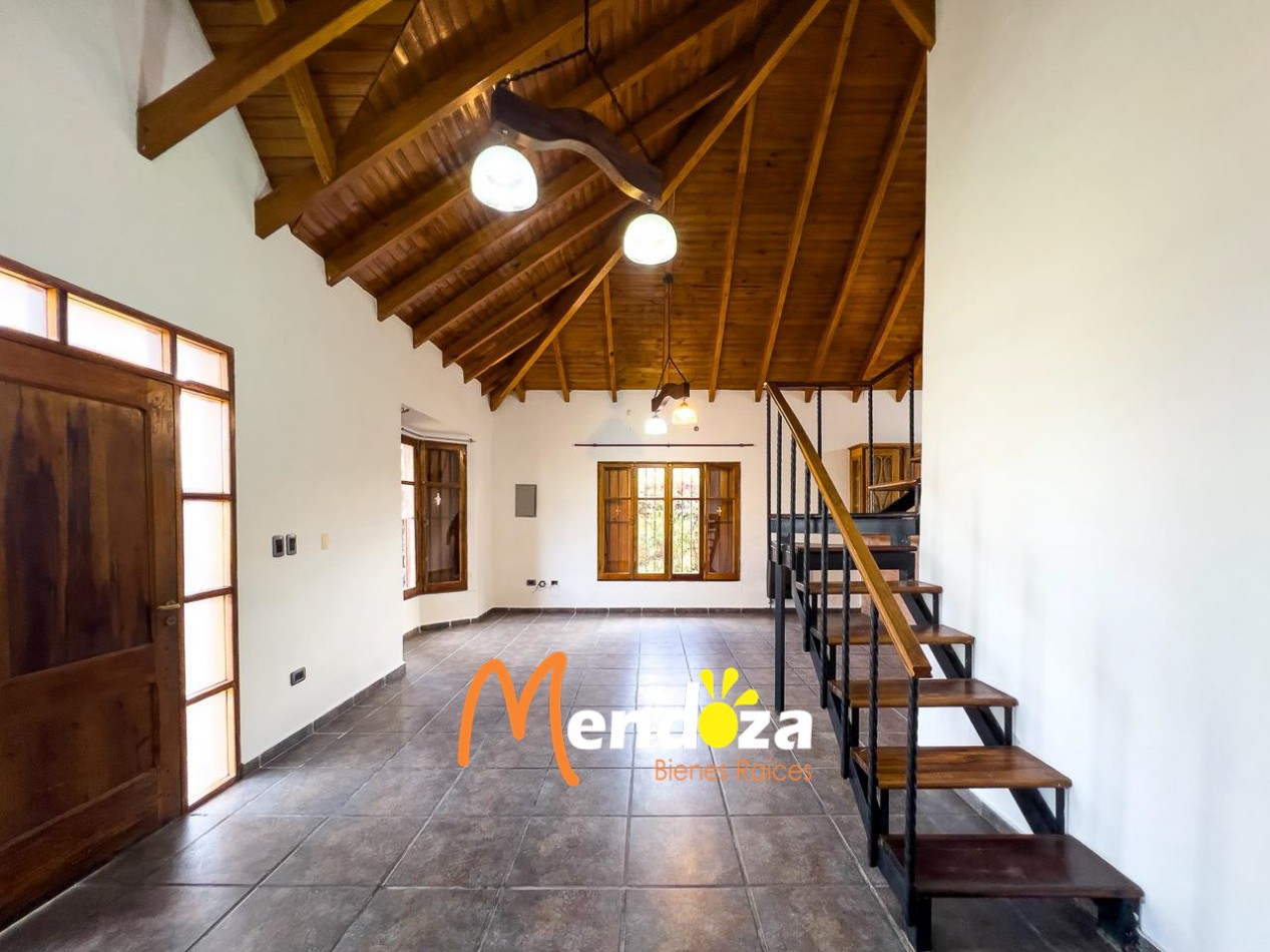 Casa en Alquiler con Piscina y Quincho en Las Paredes | Con Gas Natural