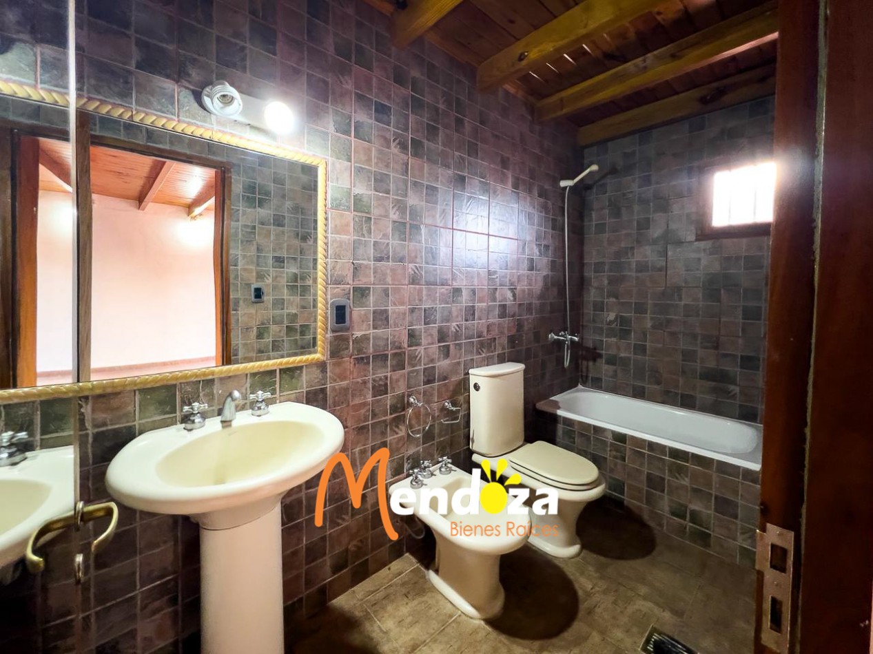 Casa en Alquiler con Piscina y Quincho en Las Paredes | Con Gas Natural