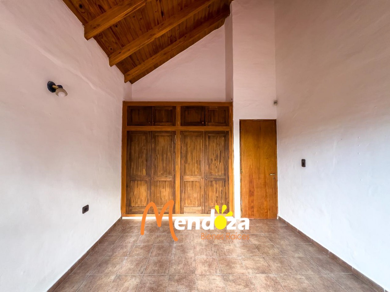Casa en Alquiler con Piscina y Quincho en Las Paredes | Con Gas Natural