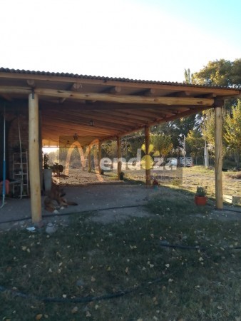 SE VENDE AMPLIA CASA DE 631 M2 CON 6, 25 HECTAREAS