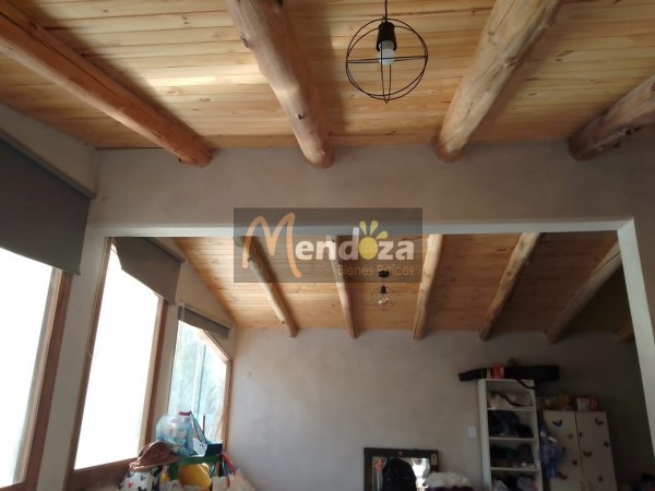SE VENDE AMPLIA CASA DE 631 M2 CON 6, 25 HECTAREAS