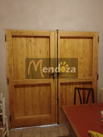 SE VENDE AMPLIA CASA DE 631 M2 CON 6, 25 HECTAREAS