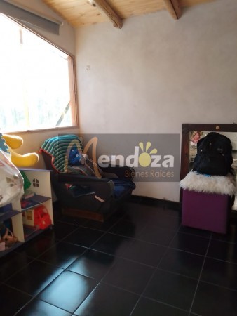 SE VENDE AMPLIA CASA DE 631 M2 CON 6, 25 HECTAREAS