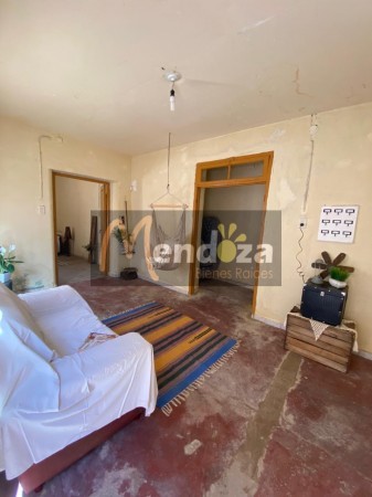 SE VENDE  CASA MIXTA ESTILO CAMPESTRE EN AMPLIO TERRENO CON DESPENSA DE MATERIAL Y GALPON 