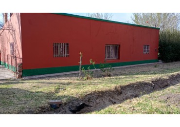 TERRENO DE 2500 M2 CON AMPLIA CASA Y GALPON EN GOUDGE